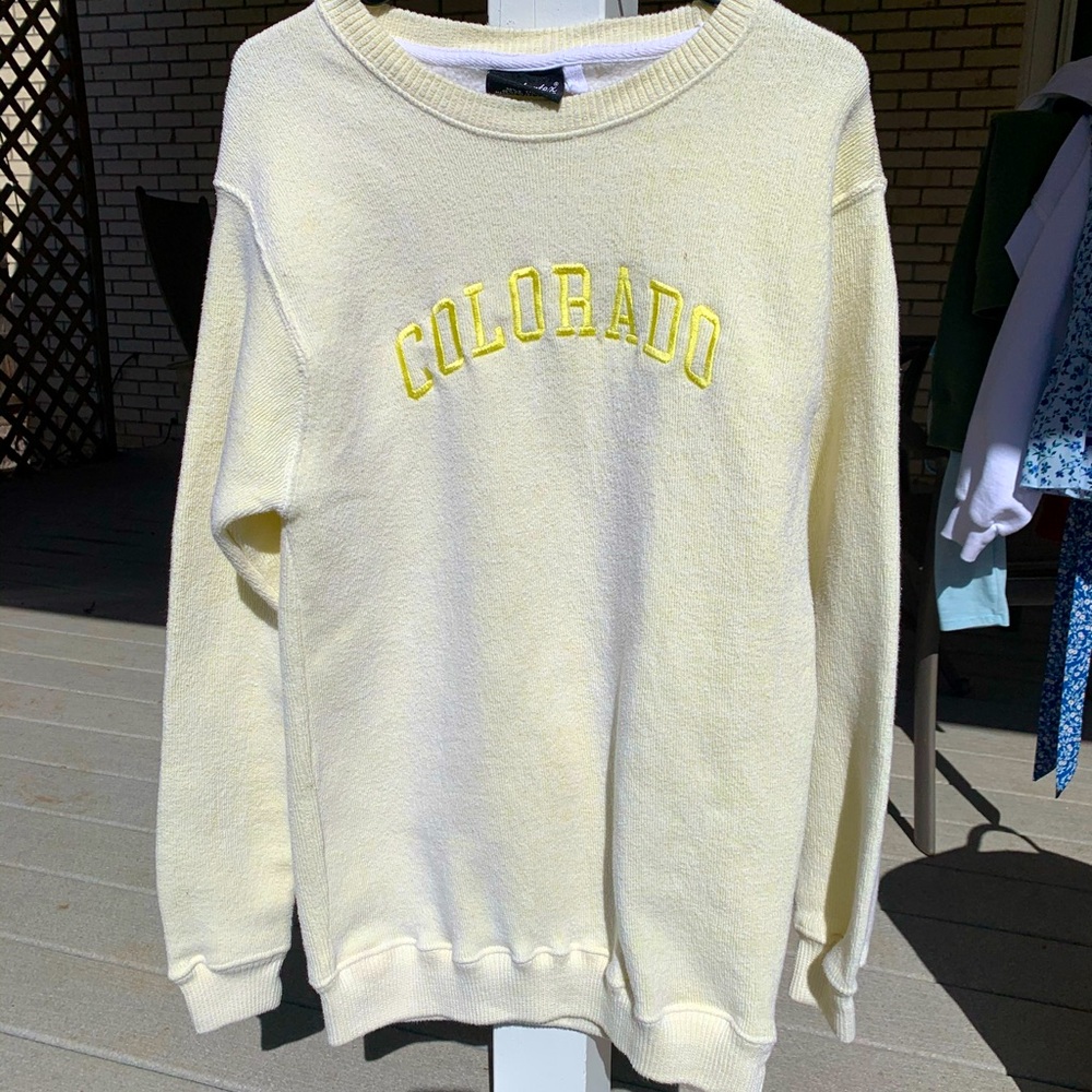 Light yellow large sweater